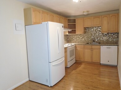 135 Scranton Ave unit 406, Falmouth, MA 2540 - photo 6