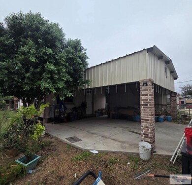 32522 Olive Dr, San Benito, TX 78586 - photo 4