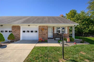 1015 Ina Cir, Franklin, IN 46131 - photo 2