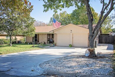 1233 Willowwood Dr, Cleburne, TX 76033 - photo 4