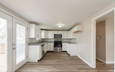 828 N 13th St, Elwood, IN 46036 - photo 7