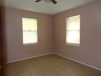 1810 Nora Dr, Edinburg, TX 78539 - photo 3