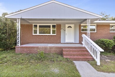 314 Country Club Rd, Jacksonville, NC 28546 - photo 2