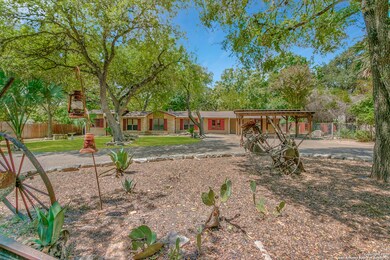 20007 Scenic Loop Rd, Helotes, TX 78023 - photo 3