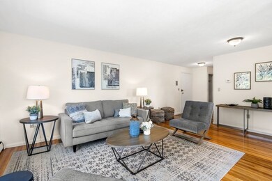 425 S Huntington Ave unit 15, Jamaica Plain, MA 02130 - photo 3