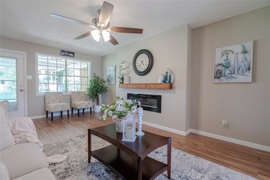 1802 Winter Bay Ln, Houston, TX 77088 - photo 2