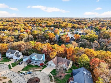 16012 Canterbury Estates Dr, Ellisville, MO 63021 - photo 4