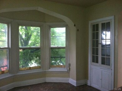 101 N 11th St unit 2nd, Allentown, PA 18102 - photo 2