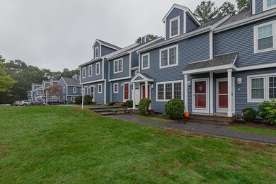 48 Hobart Ln, Rockland, MA 02370 - photo 2