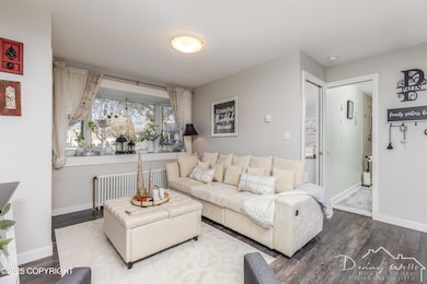 Living Room-20250401-9834