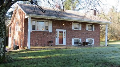 144 Allenwood Cir, Hendersonville, NC 28792 - photo 2