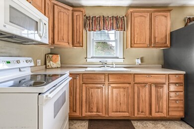 26 Curtis Rd, Saugus, MA 01906 - photo 5