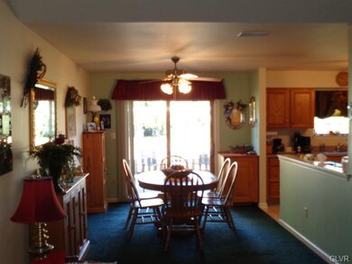 4535 Hoffman Dr, Whitehall, PA 18052 - photo 7