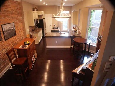 935 Dennison Ave unit 935, Columbus, OH 43201 - photo 2