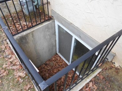 Egress window