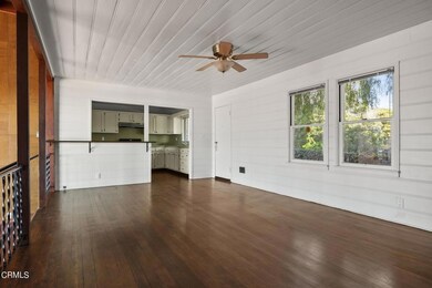 9-web-or-mls-UpmarketMedia_2136Vis-30