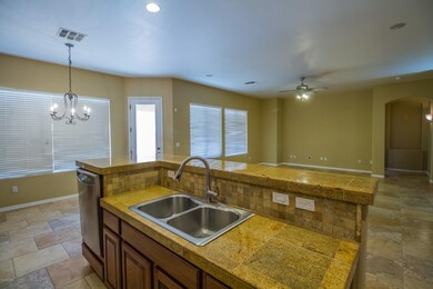Kitchen/Dining