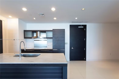 200 Biscayne Blvd Way unit 4512, Miami, FL 33131 - photo 2