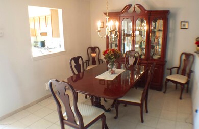 1902 Haverford Ct DR