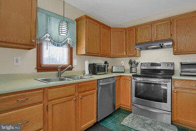 328 Homestead Ave, Bernville, PA 19506 - photo 5