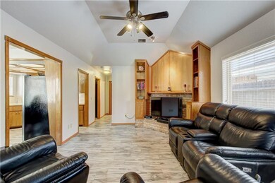 2318 Cedar Brook Dr, Moore, OK 73160 - photo 7