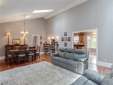 1 Park Ridge Ct, Asheville, NC 28803 - photo 6