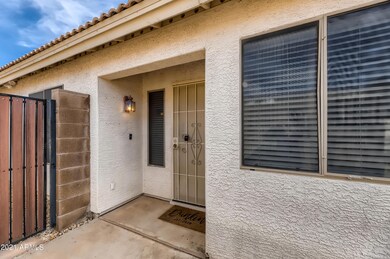 4-738489580-04 Exterior Front Entry