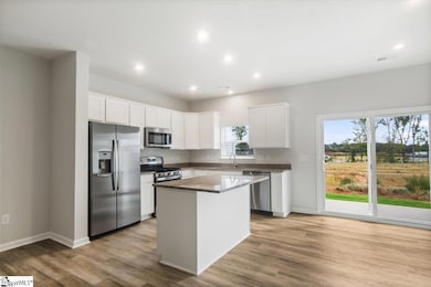 147 Randwick Ln, Greer, SC 29651 - photo 2