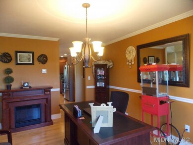 Formal dining room
