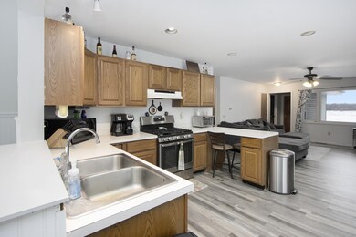 984-7thSt_13