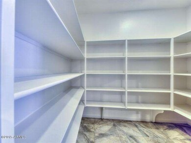011_Pantry.jpg