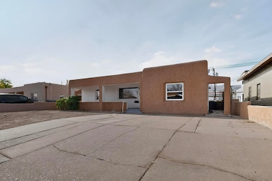 2133 Madeira Dr NE, Albuquerque, NM 87110 - photo 6