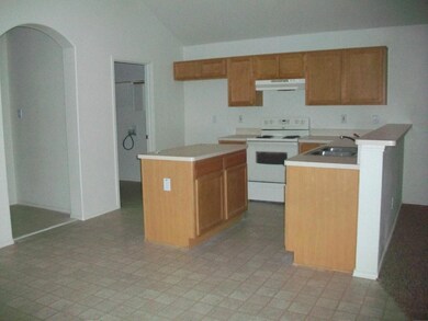 4212 Beryl Ln, Granbury, TX 76049 - photo 5