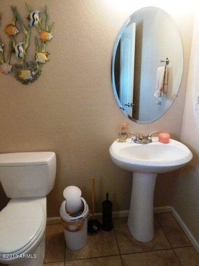 Downstairs 1/2 bath