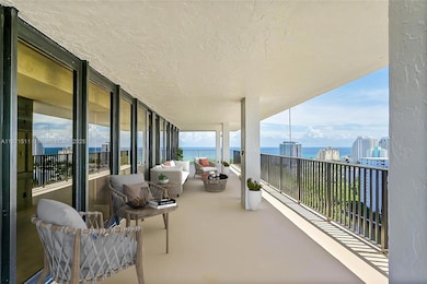 The Corinthian unit PH4, Fort Lauderdale, FL 33304 - photo 2