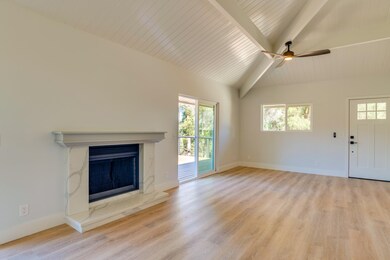 1064 Ehu Rd unit B, Makawao, HI 96768 - photo 3