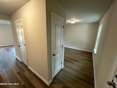 1405 Queens Rd, Kinston, NC 28501 - photo 3