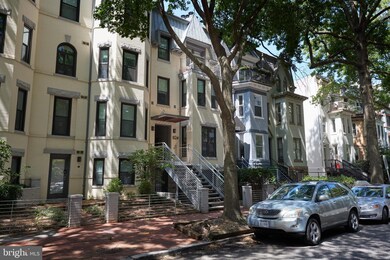 1124 25th St NW unit 205, Washington, DC 20037 - photo 2