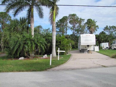 165 Plantation Dr, Titusville, FL 32780 - photo 4