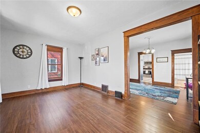 3807 5th Ave, Des Moines, IA 50313 - photo 5