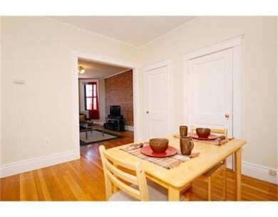 386 Riverway unit 5, Boston, MA 02115 - photo 3