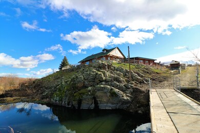6 4 Rock Bluff