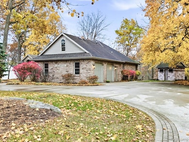 3993 N River Rd, Fort Gratiot, MI 48059 - photo 3