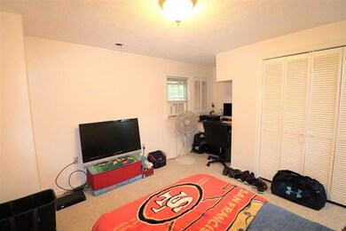 22 Walnut Cir, MerriMacK, NH 03054 - photo 5