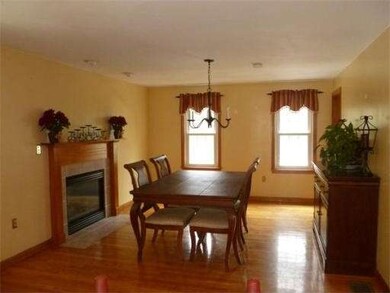 31 North St, Bellingham, MA 02019 - photo 7