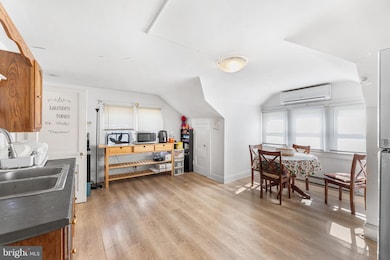 803 E State St, Delmar, DE 19940 - photo 3