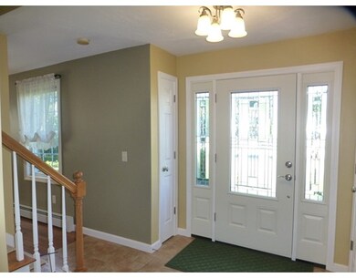 5 Northgate Cir, Worcester, MA 01606 - photo 3