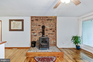 5287 N Williams Creek Dr, King George, VA 22485 - photo 4