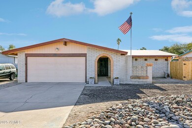 2-web-or-mls-E Cambria Dr-002