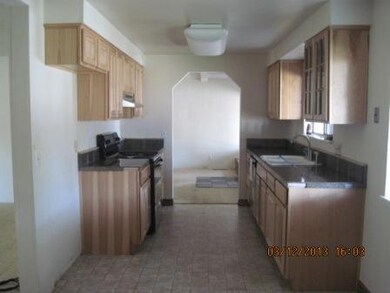 2036 Haviland Dr, Grants Pass, OR 97527 - photo 2